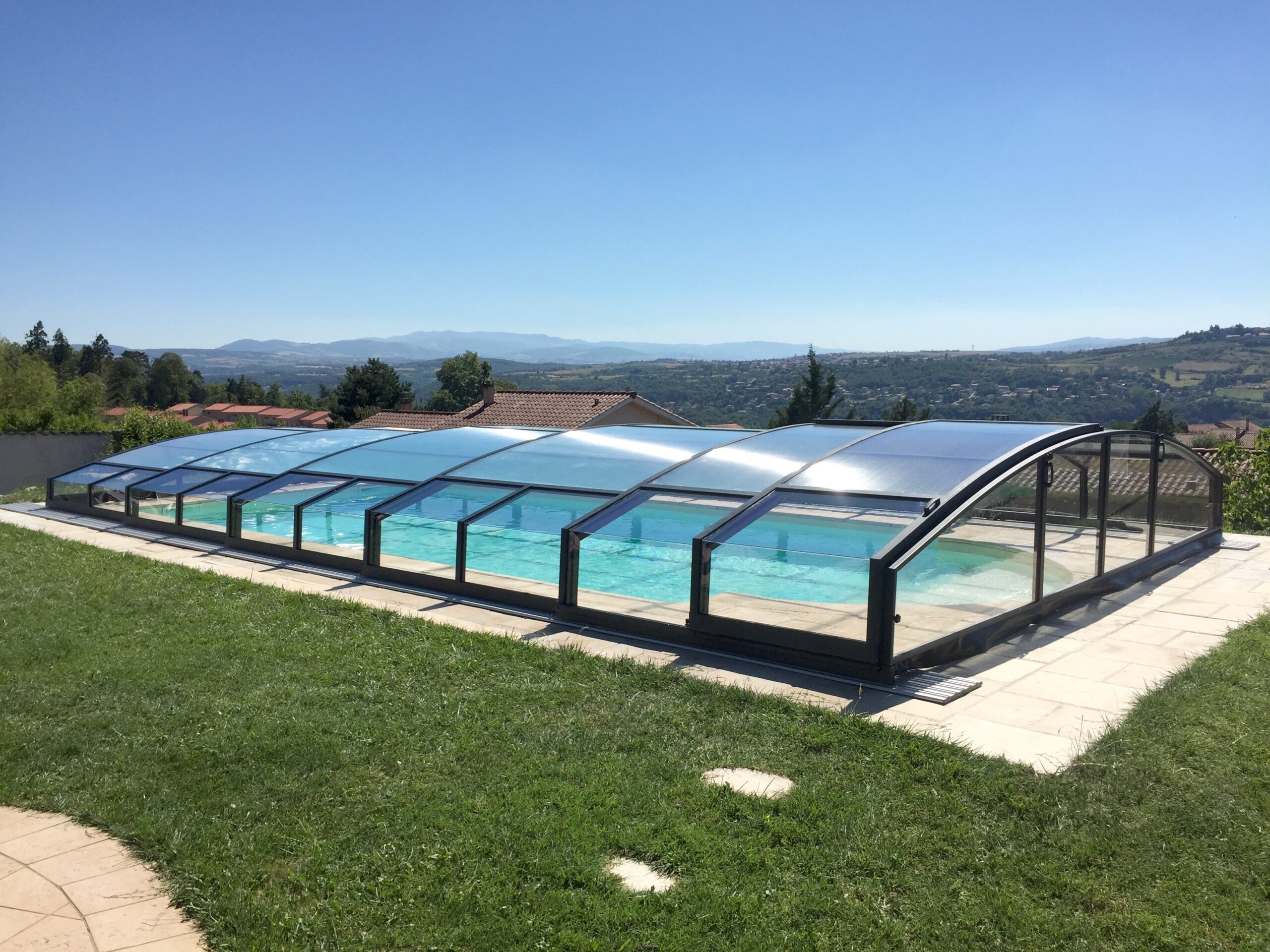 modèles d'abris piscine télescopiques STAR 140