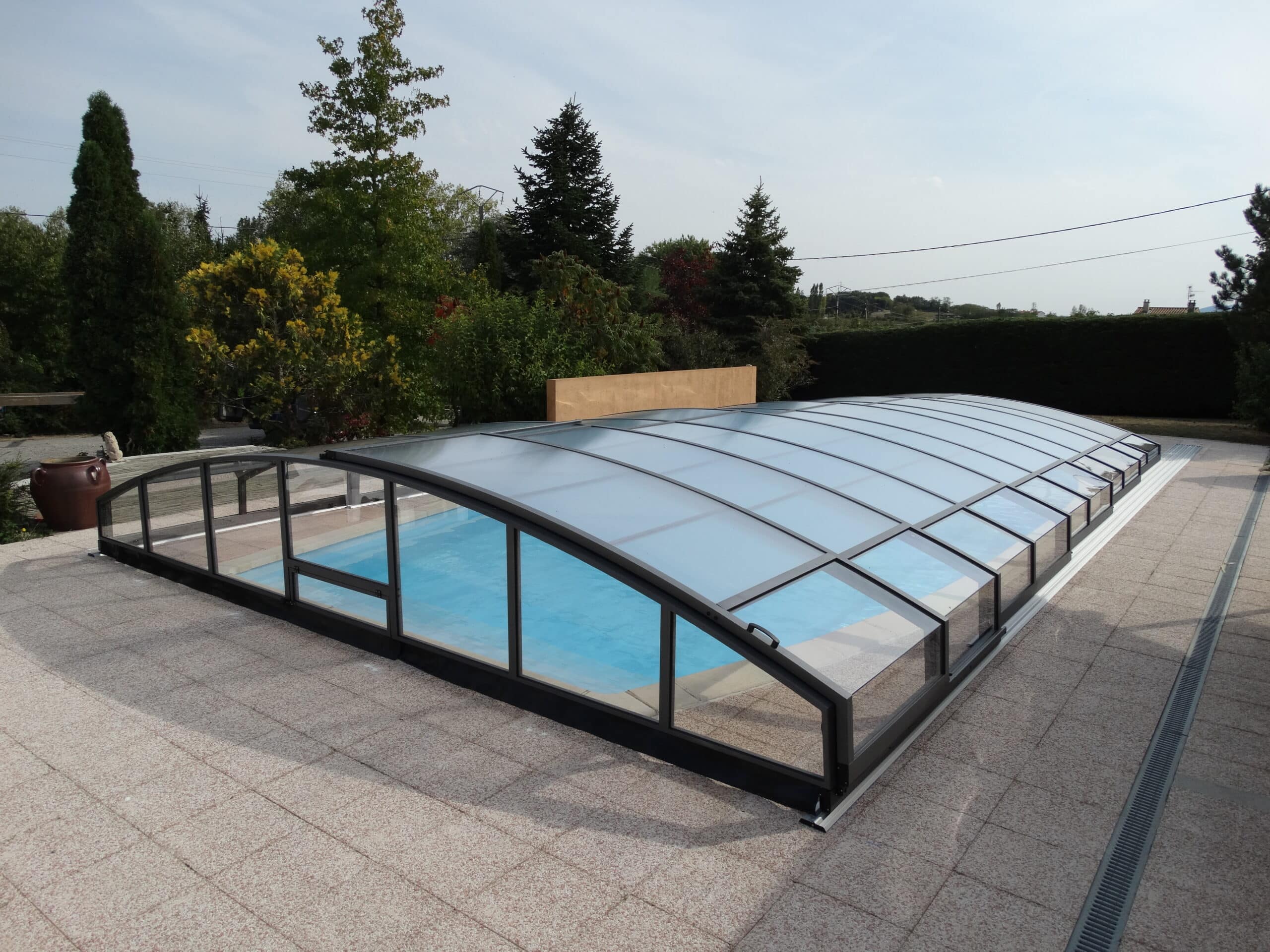 modèles d'abris piscine télescopiques STAR 140