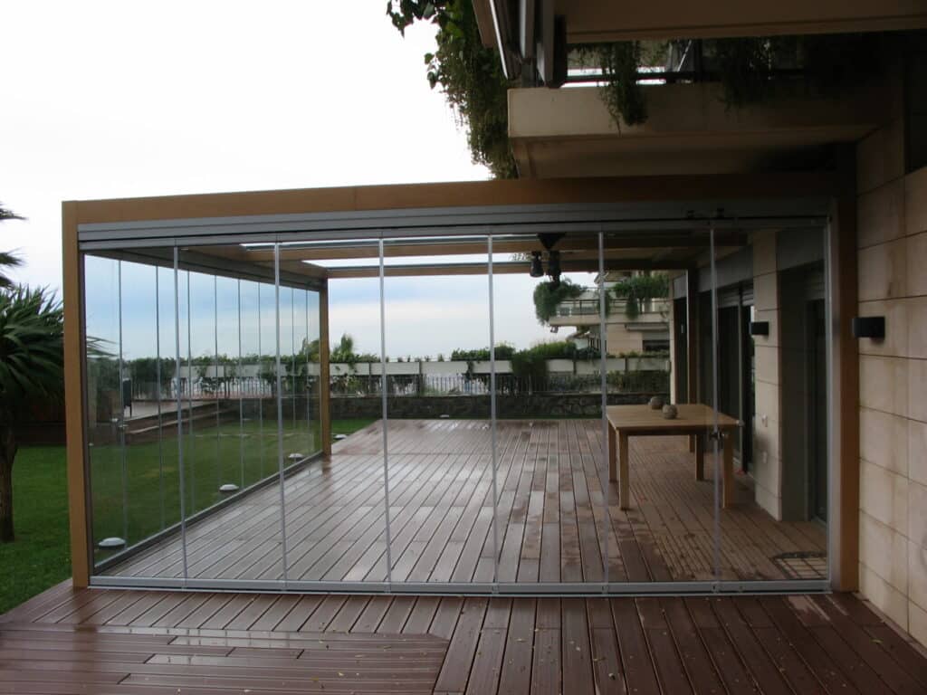 verre coulissant terrasse PAC'ABRIS installé sur pergola