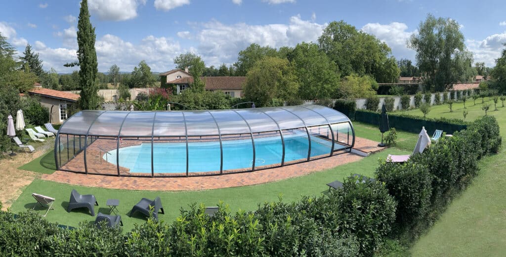Abri de piscine PAC'ABRIS sur-mesure en aluminium