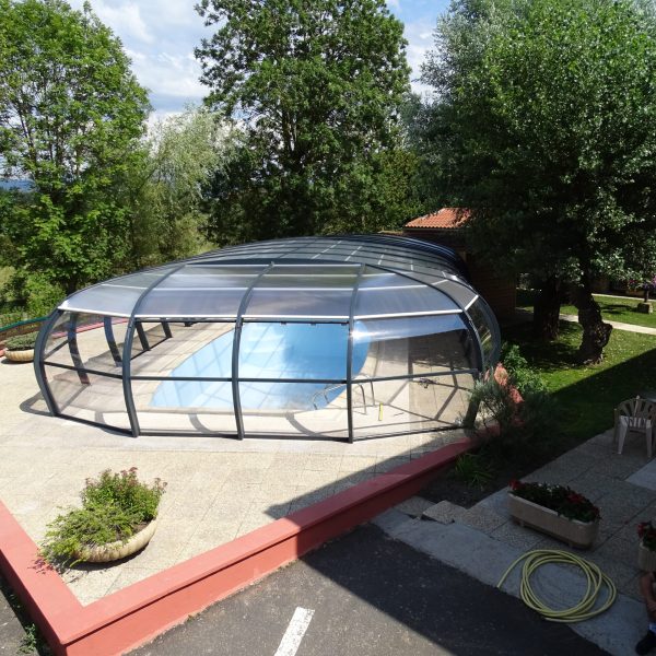 ABRIS DE PICINE 1 Abris de piscine haut fixe confortable et élégant PAC'ABRIS