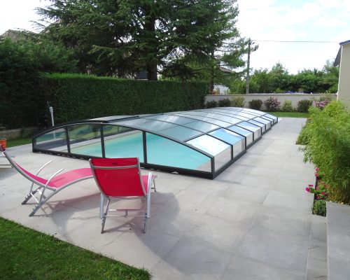 CHOISIR 1 Abri bas pour piscine - discrétion et entretien facile - PAC'ABRIS